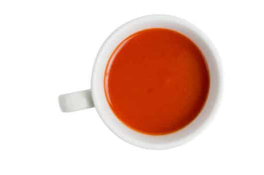 Home remedies for stuffy nose with tomato-tea